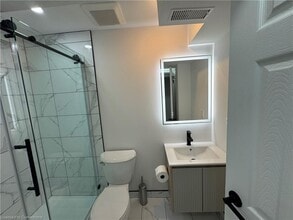 44 Isabella St in Markham, ON - Building Photo - Building Photo