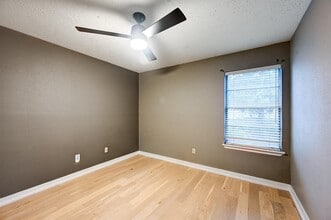 10118 Fernstone Ln in Houston, TX - Building Photo - Building Photo