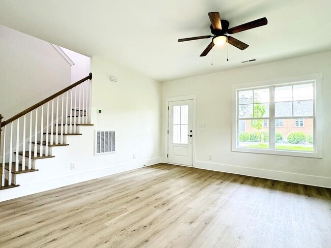 404 Andrews Rd in Durham, NC - Building Photo - Building Photo