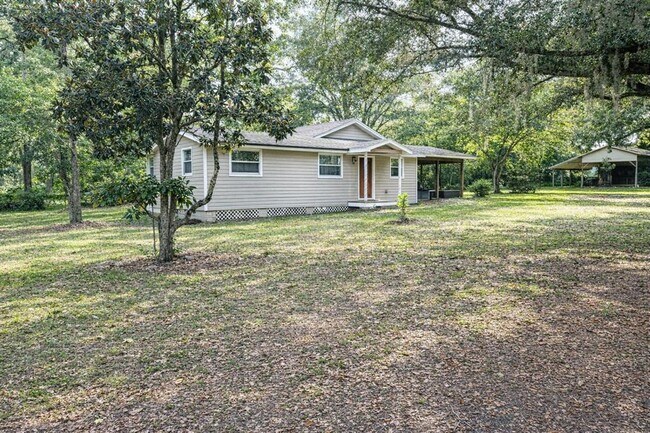 10019 Curley Rd in San Antonio, FL - Building Photo - Building Photo