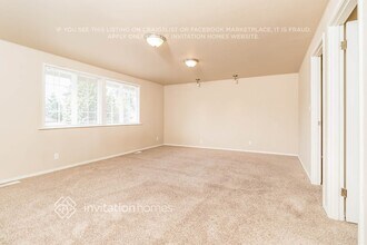 4002 SW 321st St in Federal Way, WA - Foto de edificio - Building Photo