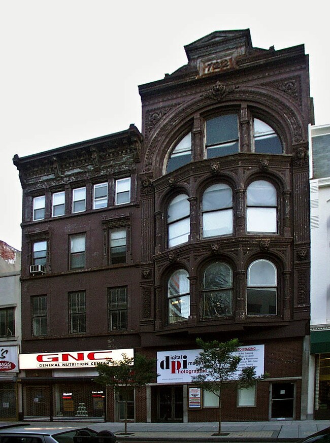720 Chestnut St in Philadelphia, PA - Building Photo - Building Photo