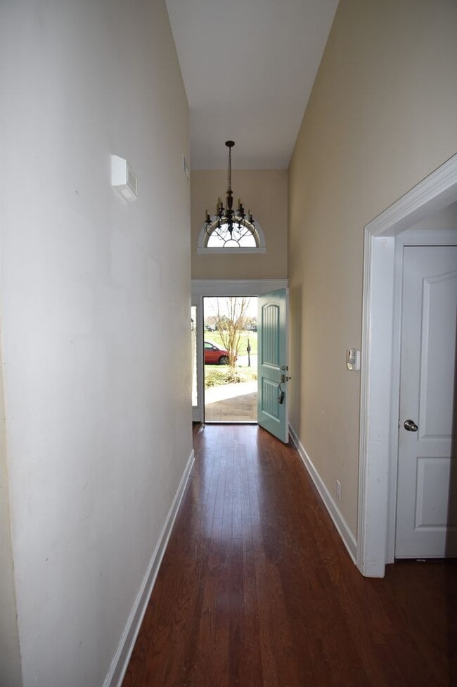 1269 Judge Tyler Dr in Clarksville, TN - Building Photo - Building Photo