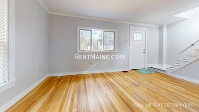 1015 May St in Veazie, ME - Building Photo - Building Photo