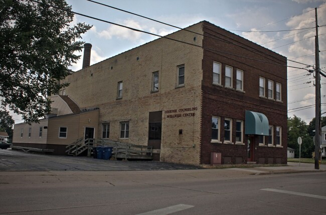 503-503 Merritt Ave in Oshkosh, WI - Building Photo - Building Photo