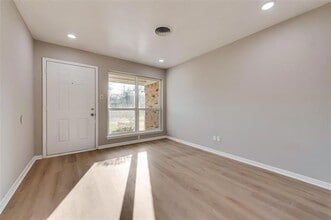 4749 Marshall St in Forest Hill, TX - Building Photo - Building Photo