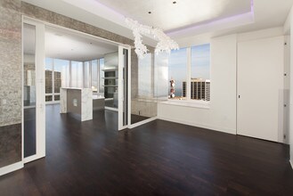 301 Mission St in San Francisco, CA - Building Photo - Building Photo
