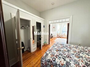 94 Mount Pleasant Ave, Unit 1A in Boston, MA - Foto de edificio - Building Photo