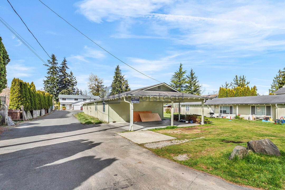 5608 Seahurst Ave, Unit 4 in Everett, WA - Building Photo