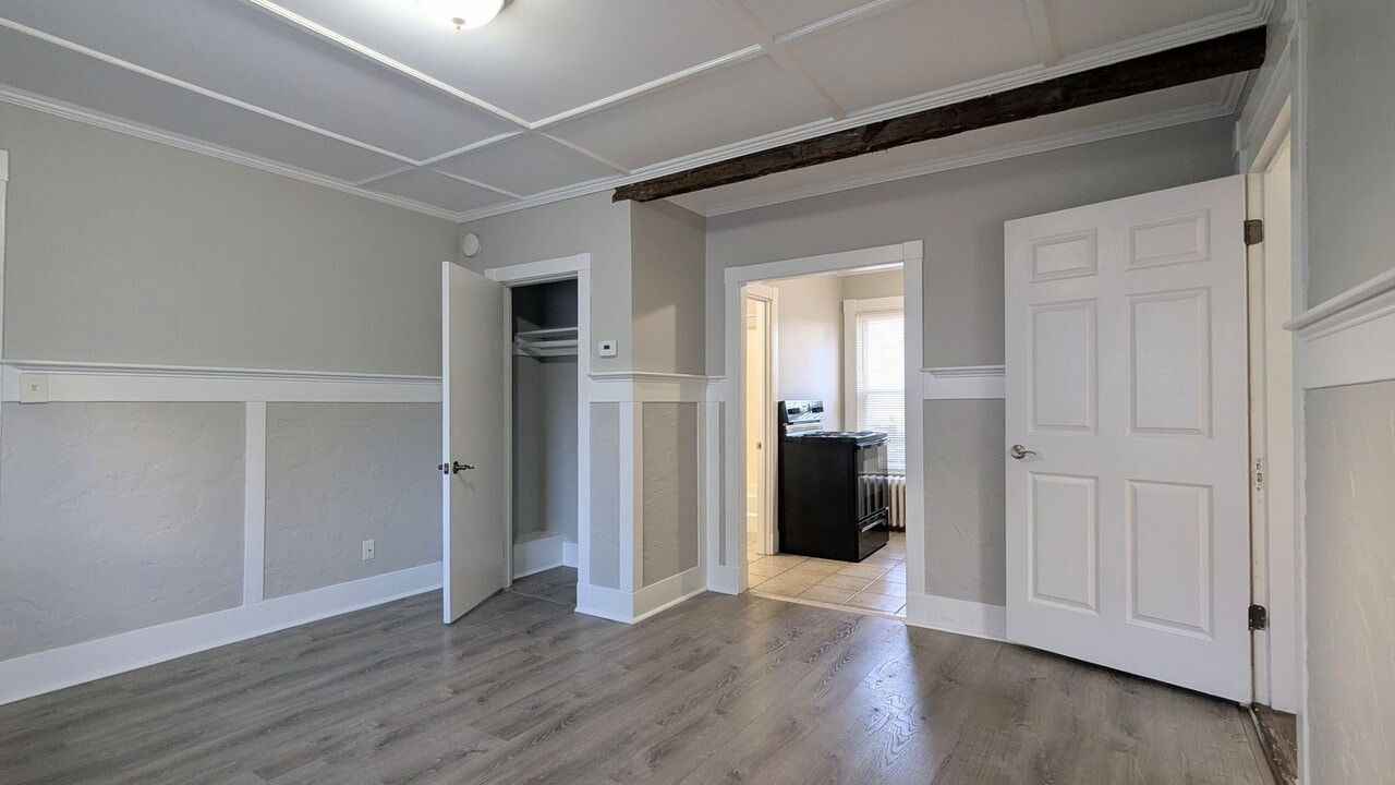 2 Silver Pl in Waterville, ME - Foto de edificio