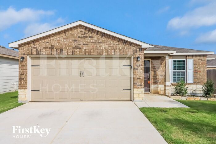 9851 Silver Mist Wy in San Antonio, TX - Foto de edificio