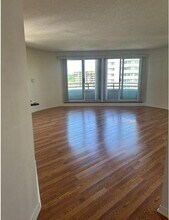 10 Cottage Pl in White Plains, NY - Foto de edificio - Building Photo