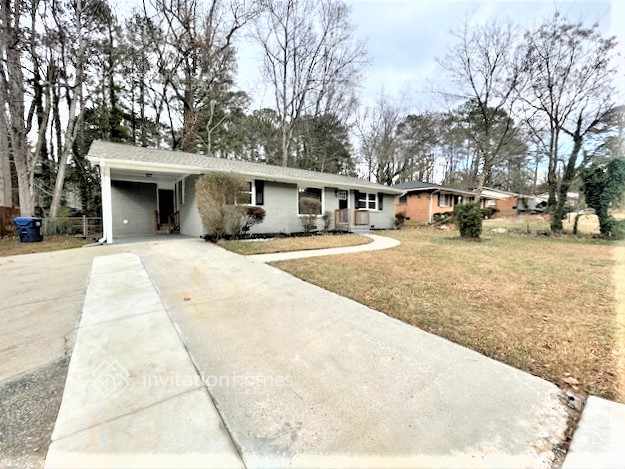 2753 Carriage Ln in College Park, GA - Building Photo - Building Photo