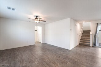 6913 Evening Orchid St in North Las Vegas, NV - Building Photo - Building Photo