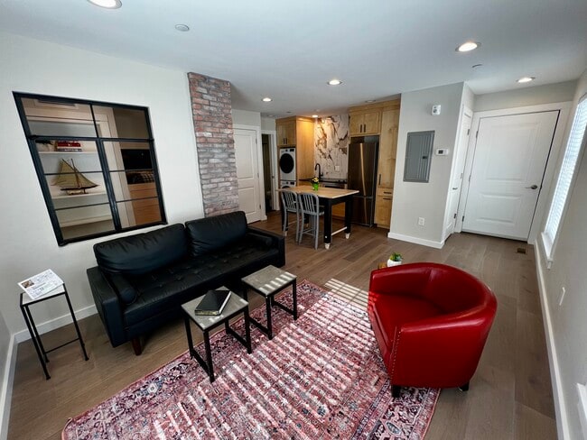 177 Butternut St, Unit 3 in Middletown, CT - Foto de edificio - Building Photo