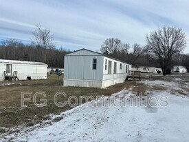 188 Golden Oaks Ln in Ellenboro, NC - Building Photo