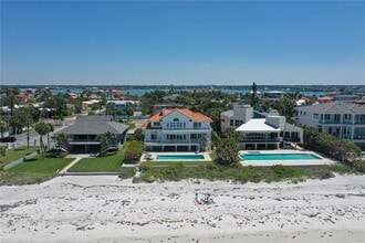 1800 Gulf Blvd in Belleair Beach, FL - Building Photo - Building Photo