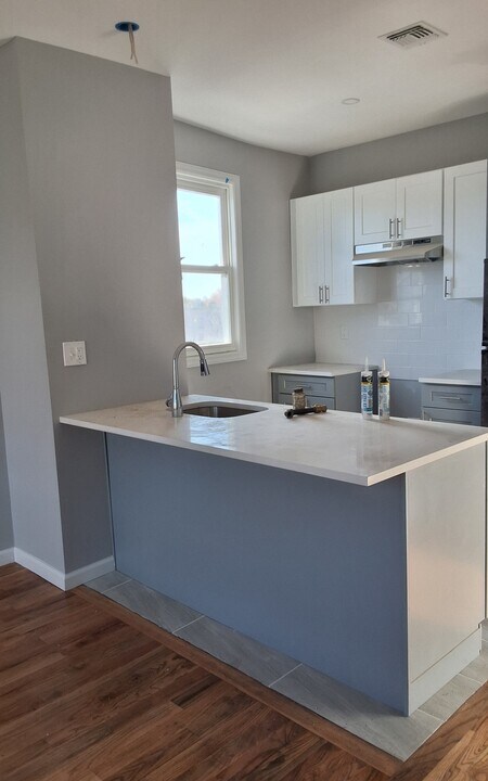 65 Bruen Ave in Irvington, NJ - Building Photo