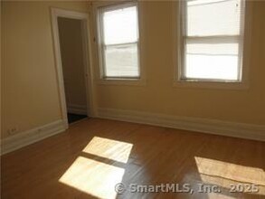 380 Bond St in Bridgeport, CT - Building Photo - Building Photo