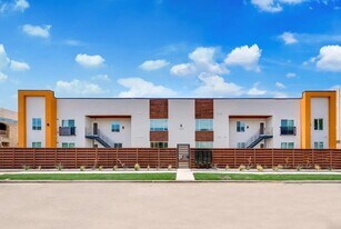 4625 Virginia in Dallas, TX - Building Photo