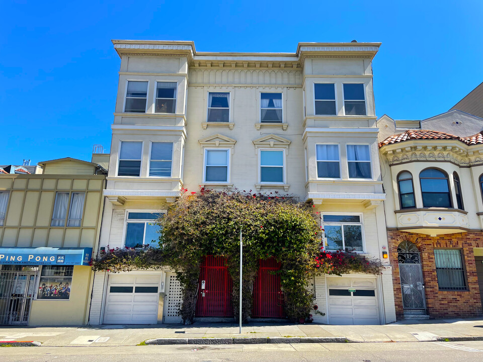 1956-1966 Powell St in San Francisco, CA - Building Photo