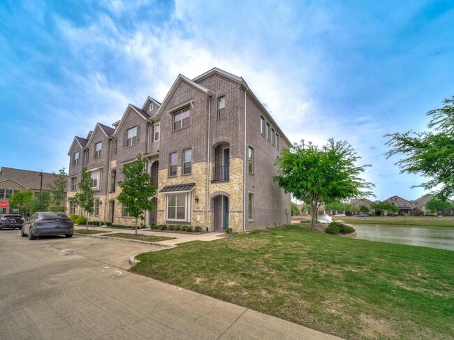 4484 N River Walk Dr in Flower Mound, TX - Building Photo - Building Photo