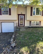 6665 Centennial Dr in Reynoldsburg, OH - Building Photo