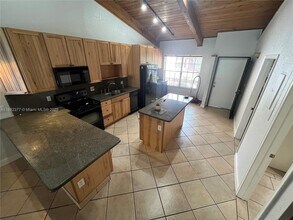 2908 N 35th Terrace in Hollywood, FL - Building Photo - Building Photo