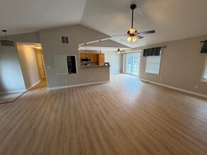 1800 Persimmon Ave in Chatham, IL - Building Photo - Building Photo