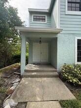 1070 Sanibel Ct in St. Petersburg, FL - Foto de edificio - Building Photo