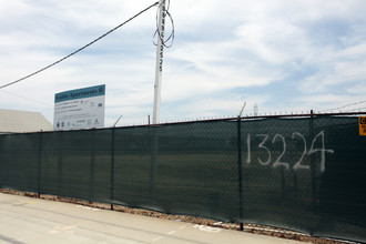 Avalon Apartments in Los Angeles, CA - Foto de edificio - Building Photo