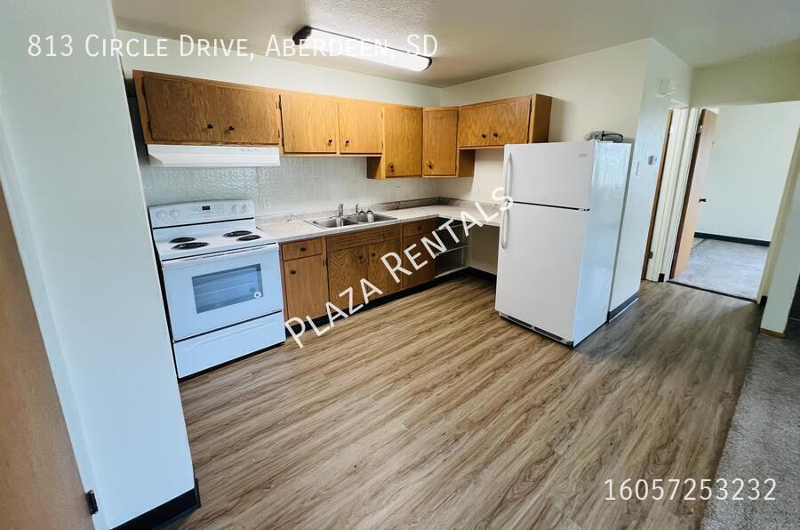 2120 3rd Ave SE in Aberdeen, SD - Foto de edificio