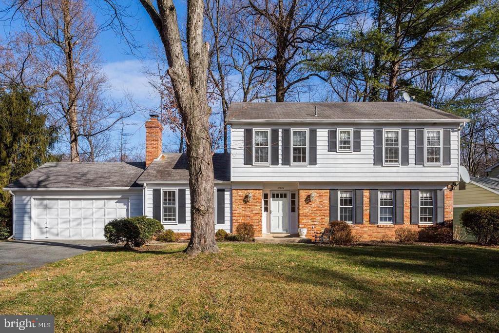 10805 Kirkwall Terrace in Potomac, MD - Building Photo
