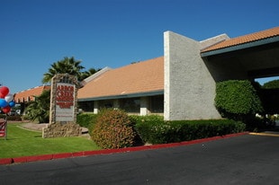 Arbor Creek in Phoenix, AZ - Building Photo