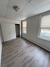 21 VREELAND Ter in Jersey City, NJ - Building Photo - Building Photo