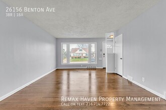 26156 Benton Ave in Euclid, OH - Building Photo - Building Photo