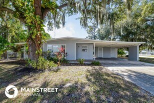 3668 Schwalbe Dr in Sarasota, FL - Building Photo