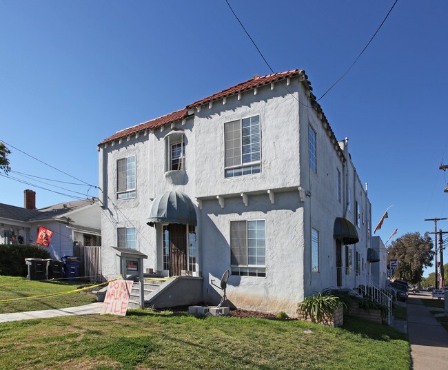 402 Church Ave in Chula Vista, CA - Building Photo - Building Photo