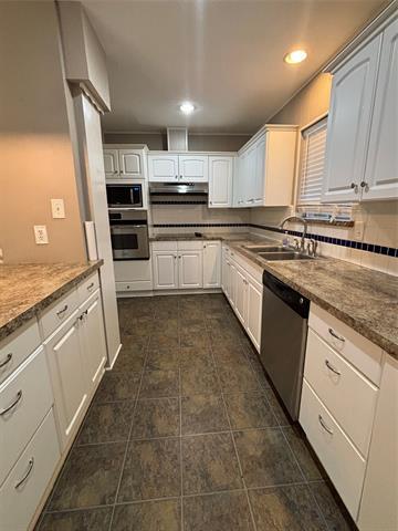 property at 1904 Cornell Ln