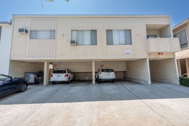 607 Flores St in West Hollywood, CA - Building Photo - Building Photo