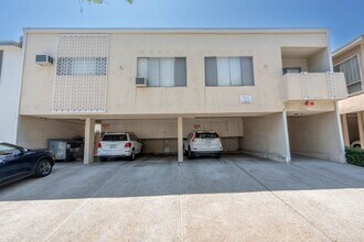 607 Flores St in West Hollywood, CA - Building Photo - Building Photo