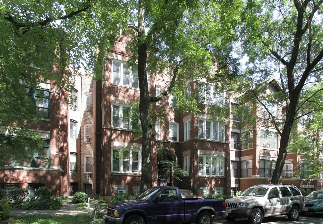 5329-5331 S Woodlawn Ave in Chicago, IL - Foto de edificio