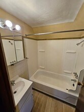 546 Greenfield Ave in Pittsburgh, PA - Building Photo - Building Photo