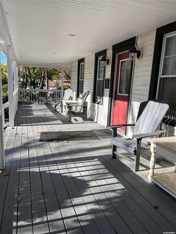 5 Maplewood Rd in Huntington Station, NY - Building Photo - Building Photo