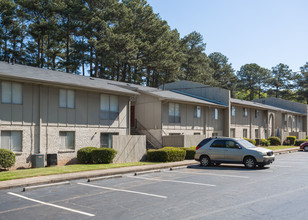 Centra Villa Apartments in Atlanta, GA - Building Photo - Building Photo