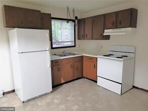 935 Pearl St-Unit -#3 in Prescott, WI - Building Photo - Building Photo