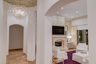 595 Bogert Trail in Palm Springs, CA - Foto de edificio - Building Photo