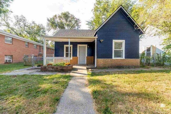 property at 219 E 2nd St