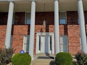 11227 Pointe Ct in St. Louis, MO - Building Photo - Building Photo