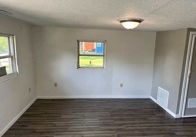 707 S Luick Ave in Muncie, IN - Building Photo - Building Photo